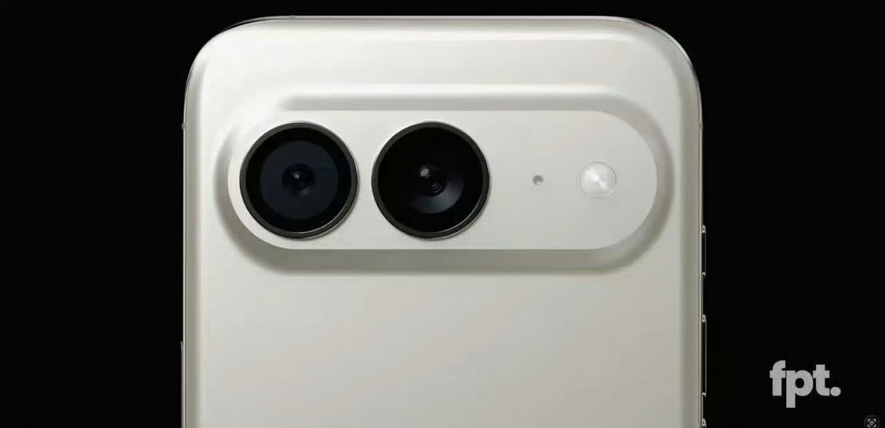 iPhone20原型机偷跑iPhone20：曲屏+圆框，怎么感觉苹果味直接减半了