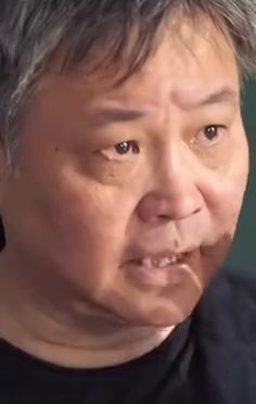 抛弃旧的东西是很难的，但是往往旧的东西会阻碍你们往前走。人生也是一样的，如何让自