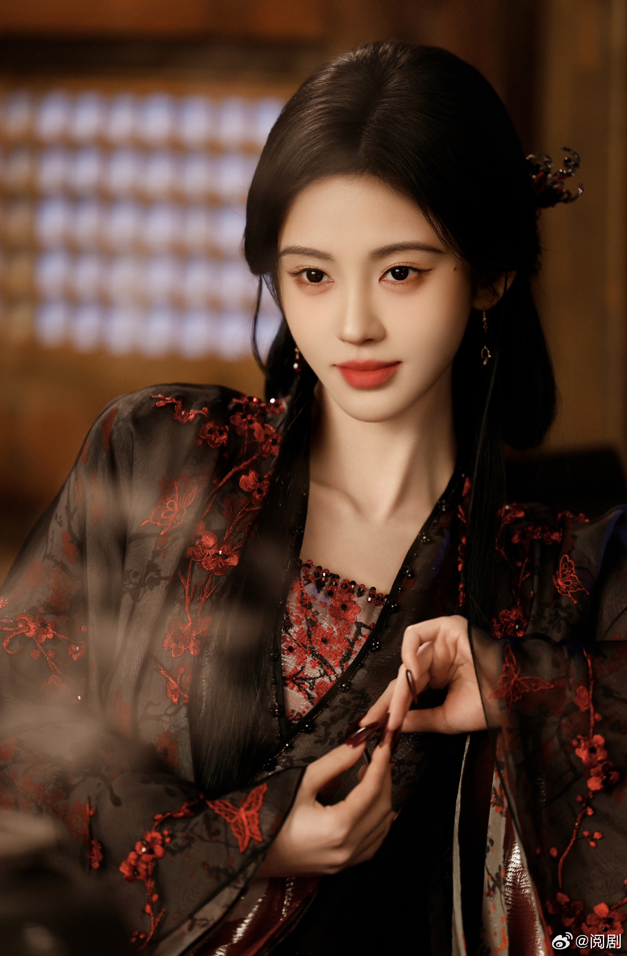 鞠婧祎待播剧角色热度断层第一 露芜衣一角未播先火，鞠婧祎凭借无与伦比的魅力稳坐三
