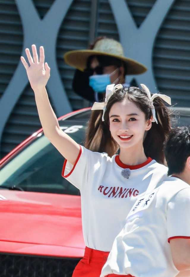 angelababy angelababy 将你写进诗里的每一页，不提思念却能想