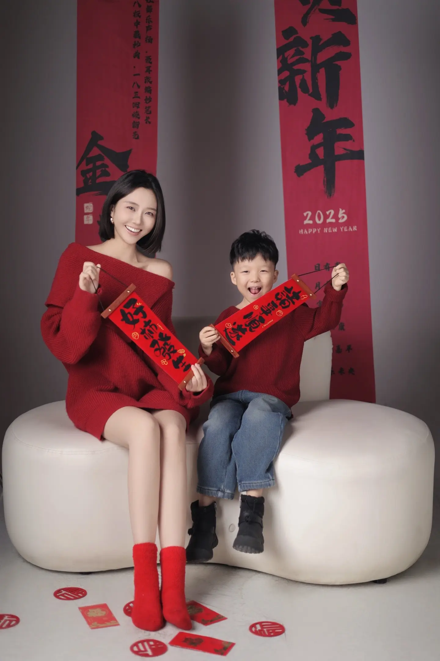 携爱子给大家拜个早年