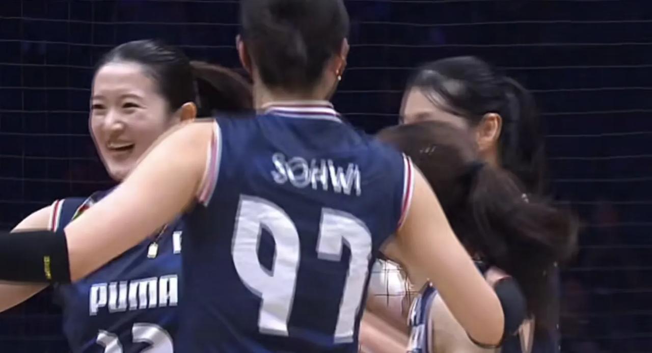 2026年女排亚锦赛，
日本女排大比分3：0胜韩国女排，
三局比分为33：31，