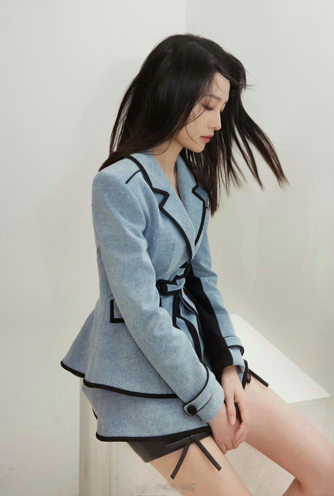 李沁太顶级了[爱慕][爱慕][锦鲤附体][锦鲤附体][爱你][锦鲤附体][爱你]