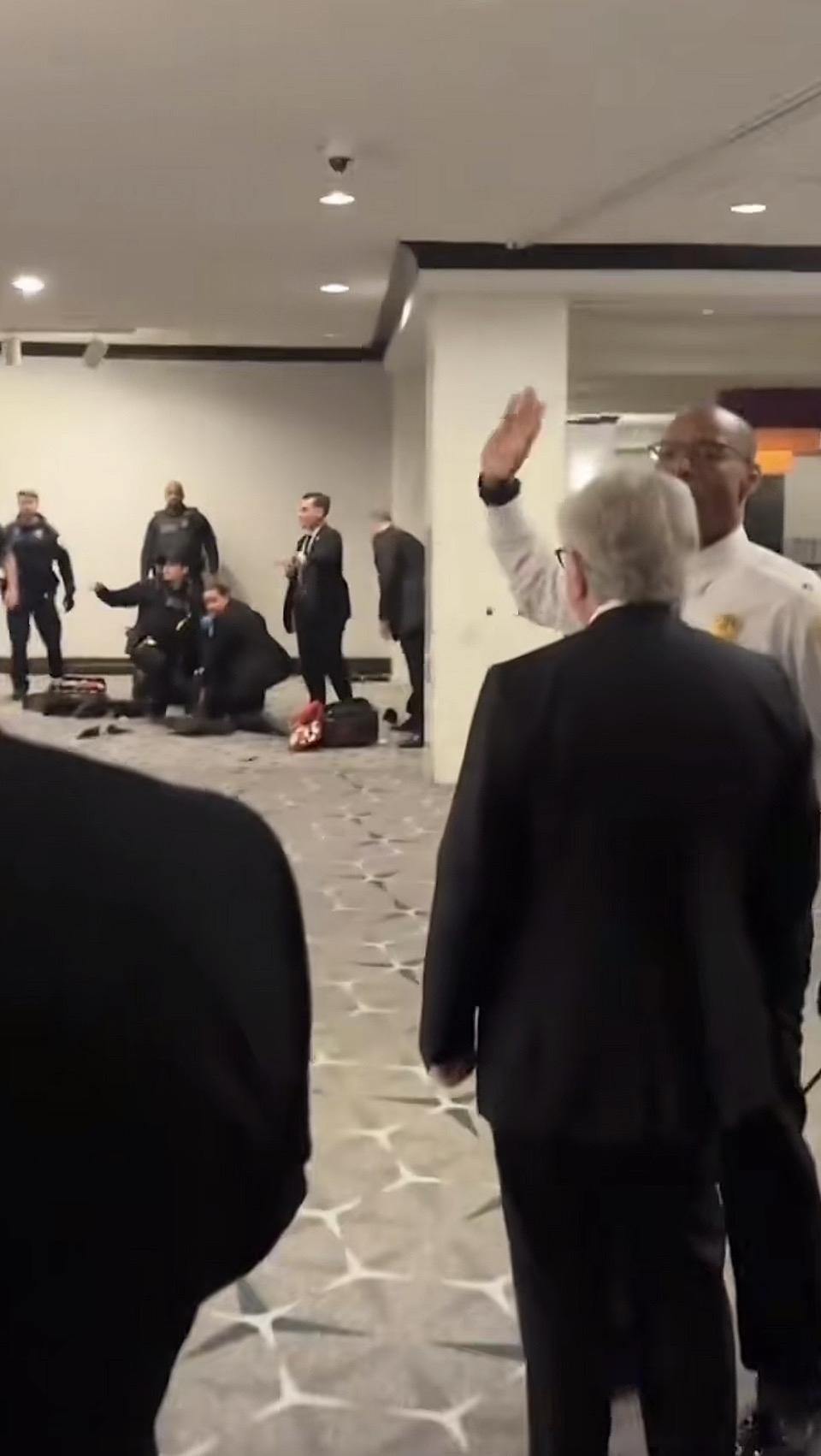 抓犯罪分子的故事是什么行为艺术