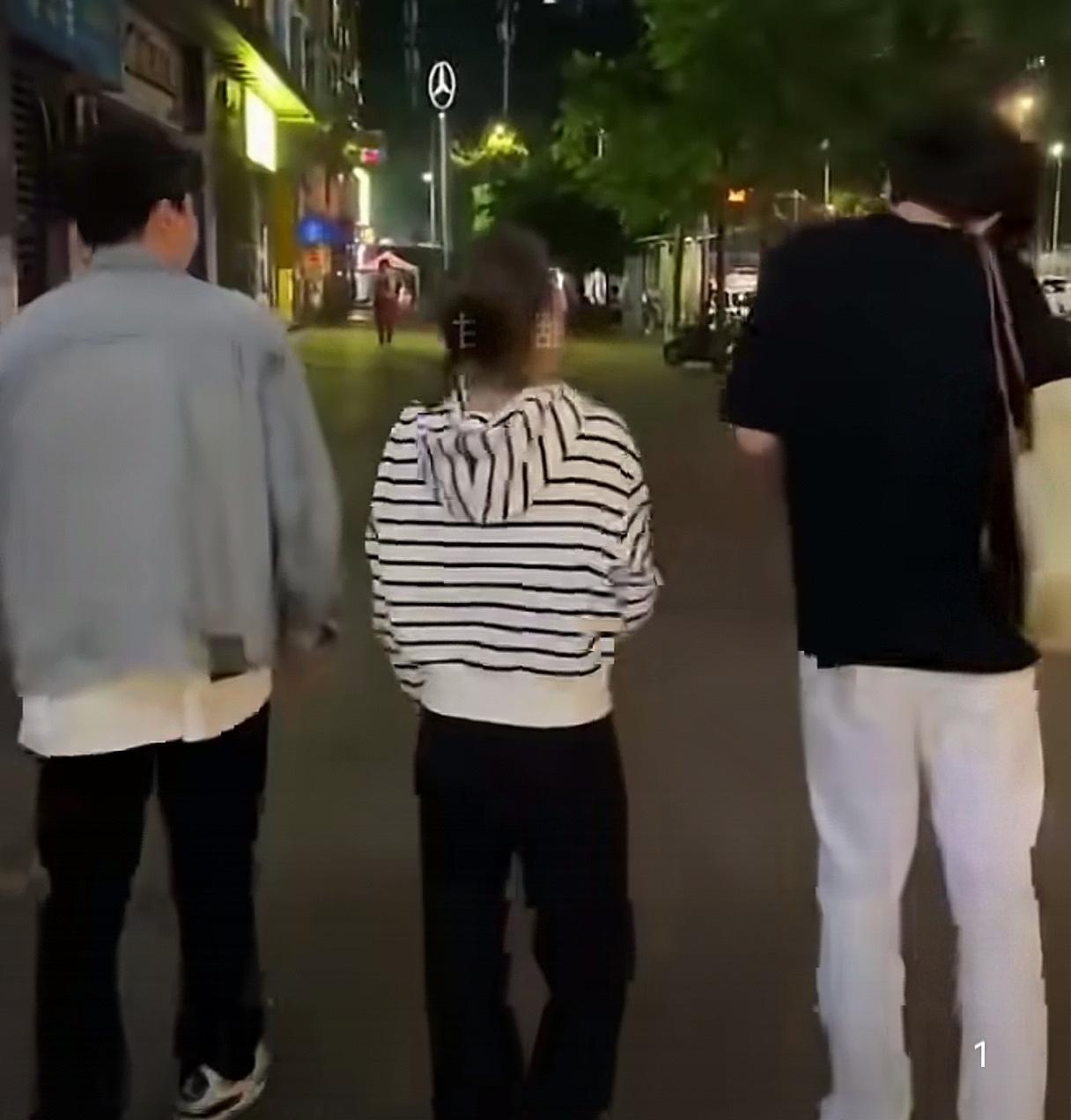 人是越活越糊涂。