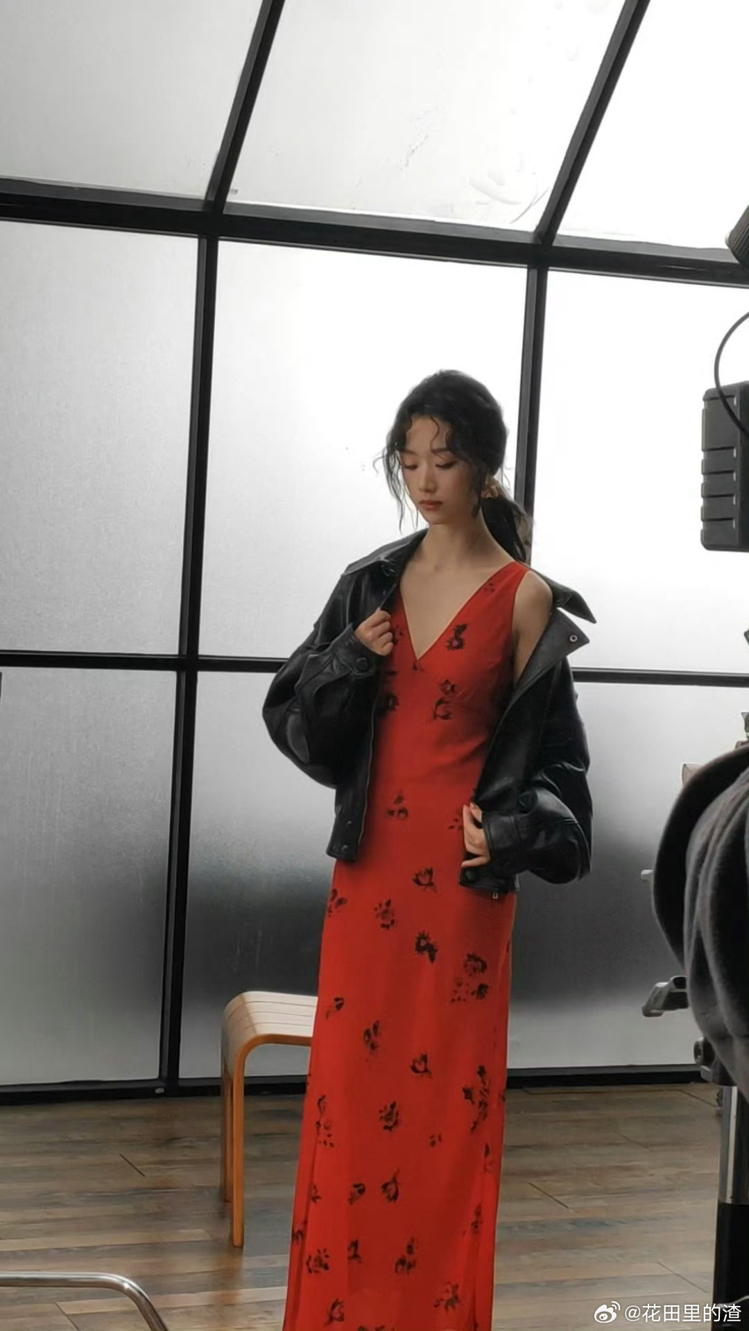 短剧四小花旦合体封面短剧四小花旦时尚表现力 视觉盛宴！韩雨彤、李柯以、王小亿、岳