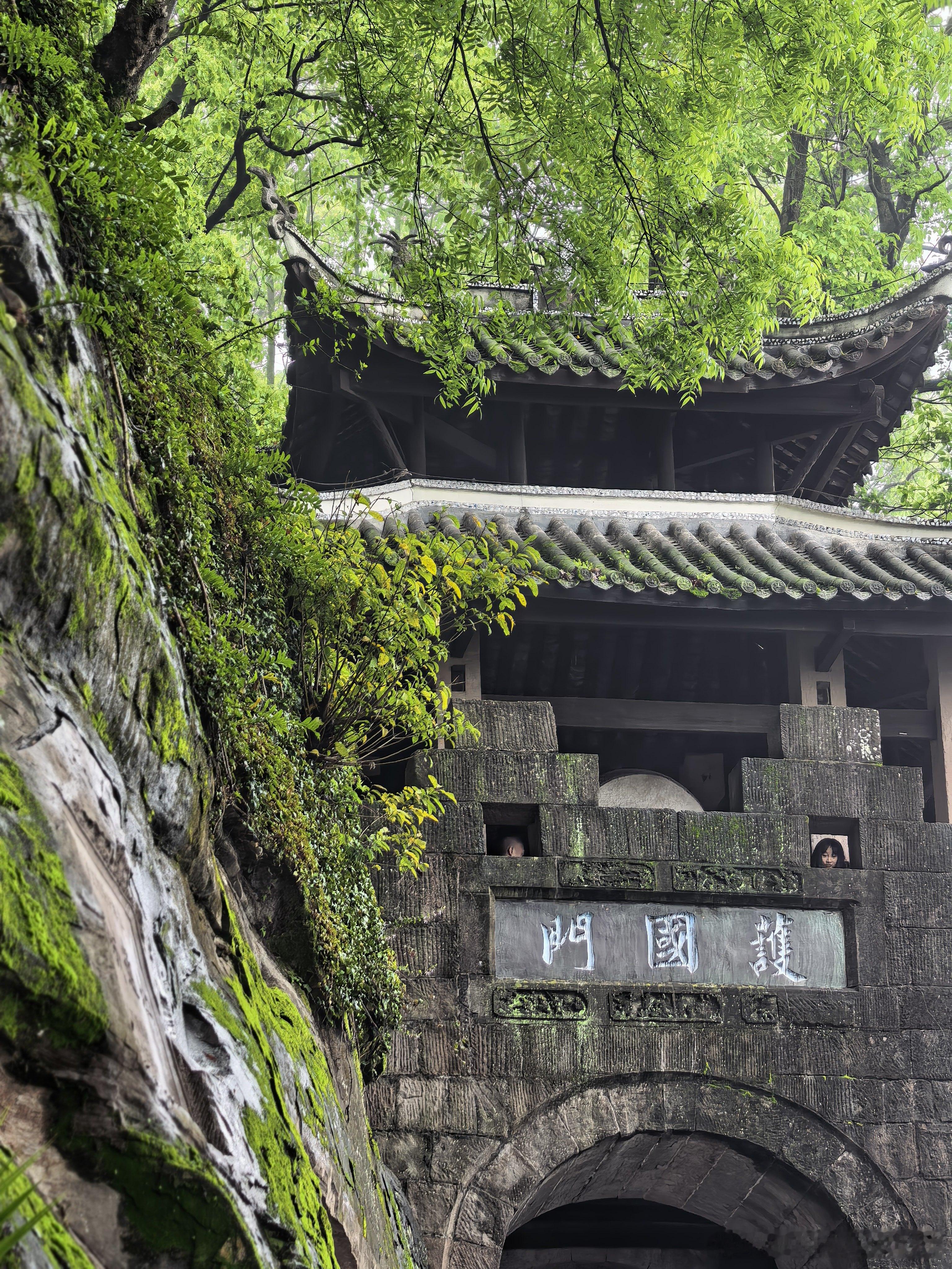 买点太重要，就像某些标的，要等到他三五板后才确认不是补涨，然后再去梭哈。这游戏，