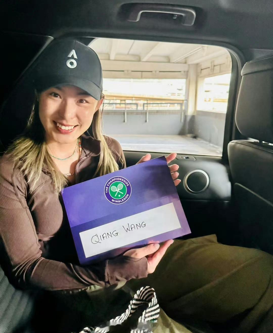 王蔷用保护排名出战温网！此前一直在国内打ITF回到国际赛场，球迷也可以放心合影了