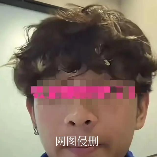 张旭辱骂贵州之事，其实原因很简单。
往大处说是没有很好的接受社会教育，往小处说没