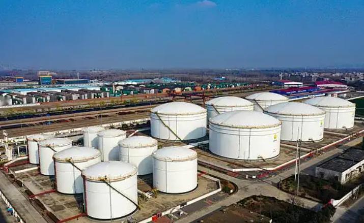 [浮云]中国加快石油储备的存储，总储油能力已从2015年的14亿桶增至逾20亿桶