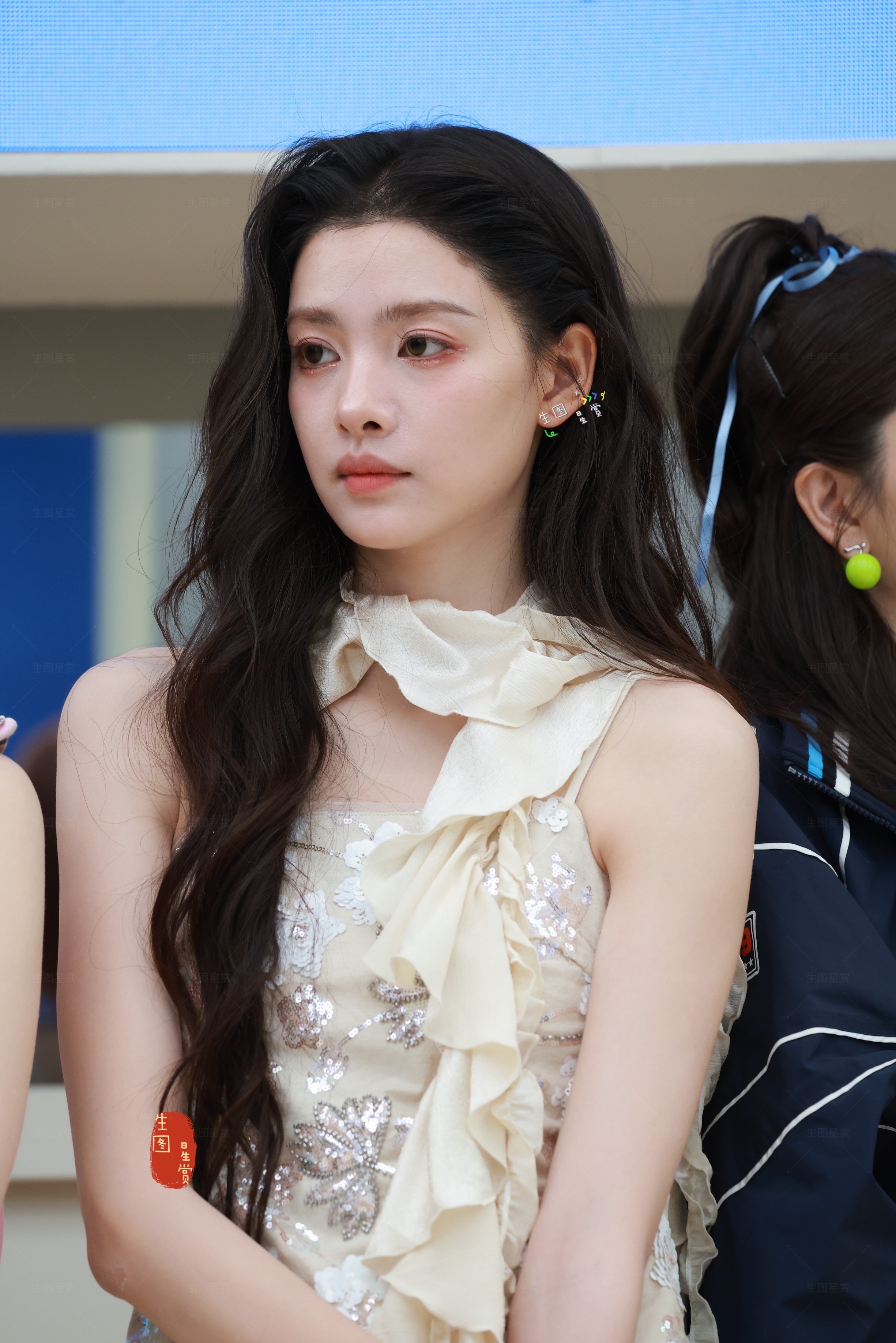 张艺上今日浪姐见面会千金明媚感，美到心巴上了💋乘风2026