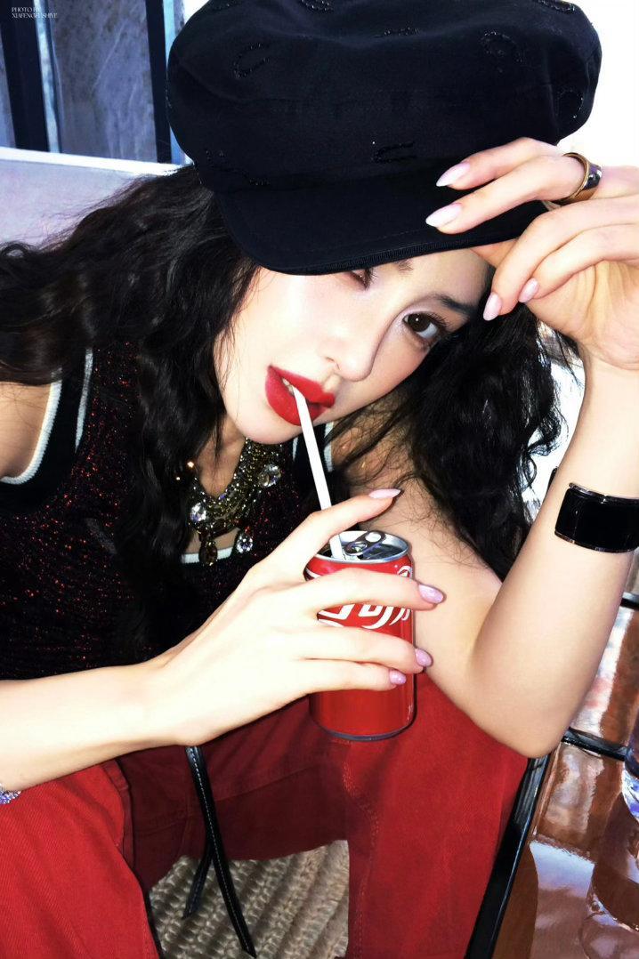 Angelababy能红的原因 颜值、性格、情商、时尚感、拼搏心都是拔尖的，可惜
