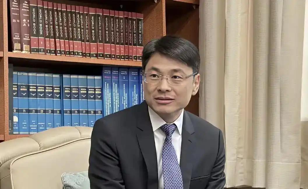台媒9月2日报道，台外事部门发言人萧光伟称：“已再次透过管道要求‘中方’务必确保