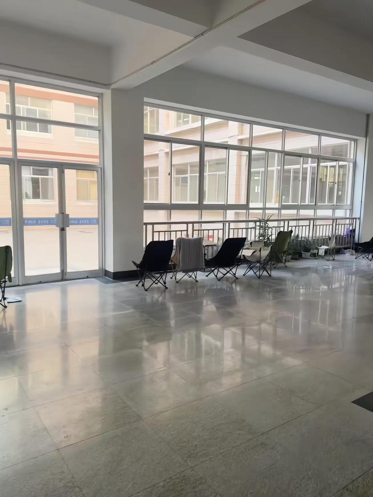 考编 考公考研大军撤退了 接下来该轮到考编大军上场了考编