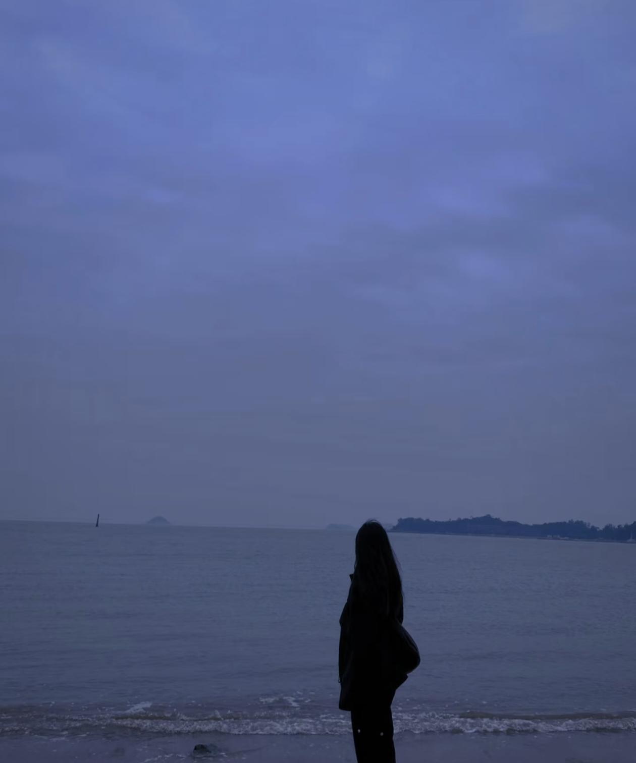 情人怀孕,总裁给我一千万离婚,隔天佣人来报：夫人被百辆豪车接走

那张支票轻飘飘