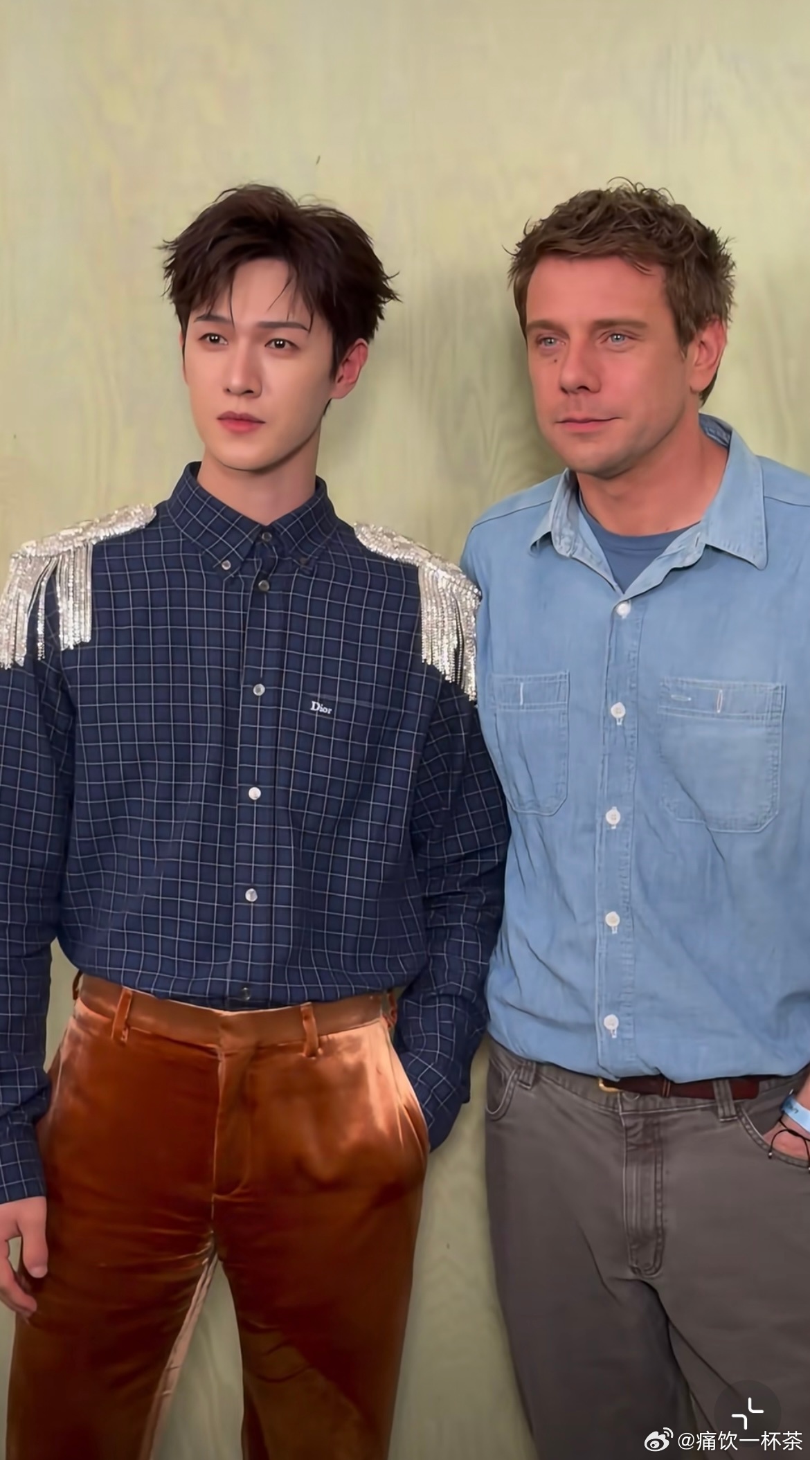 到现在都不理解全团凑不出一个一米八的，嚷嚷着公开身高能羞辱到谁171和179不都