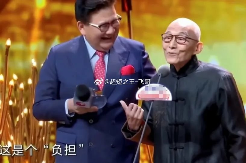 91岁游本昌清唱济公91岁游本昌现身文艺传承盛典，无伴奏、无华丽舞美，独自清唱《