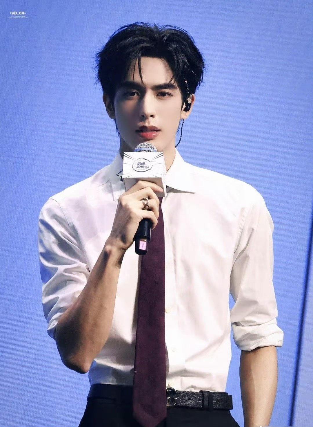 不好意思，跟林屿森约会错过了见面会[吐舌] ​​​