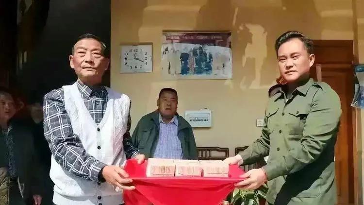 电诈头目白所成被我国警方发出通缉令已经过去了5天时间，这位恶贯满盈的罪犯却不知悔