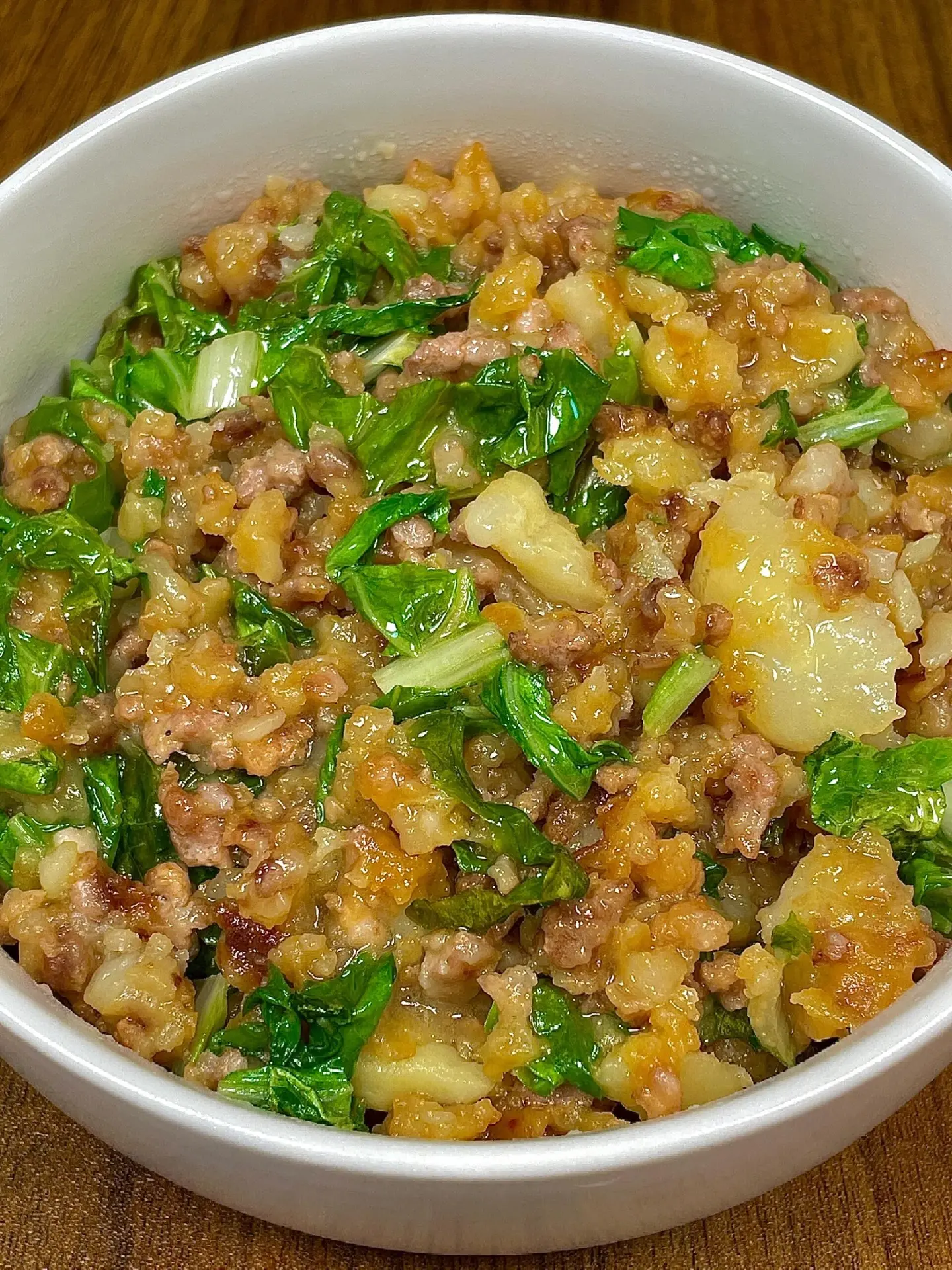 就是这个土豆肉末让我吃了3碗米饭。士豆泥肉末青菜！嘎嘎好吃 土豆软糯香...