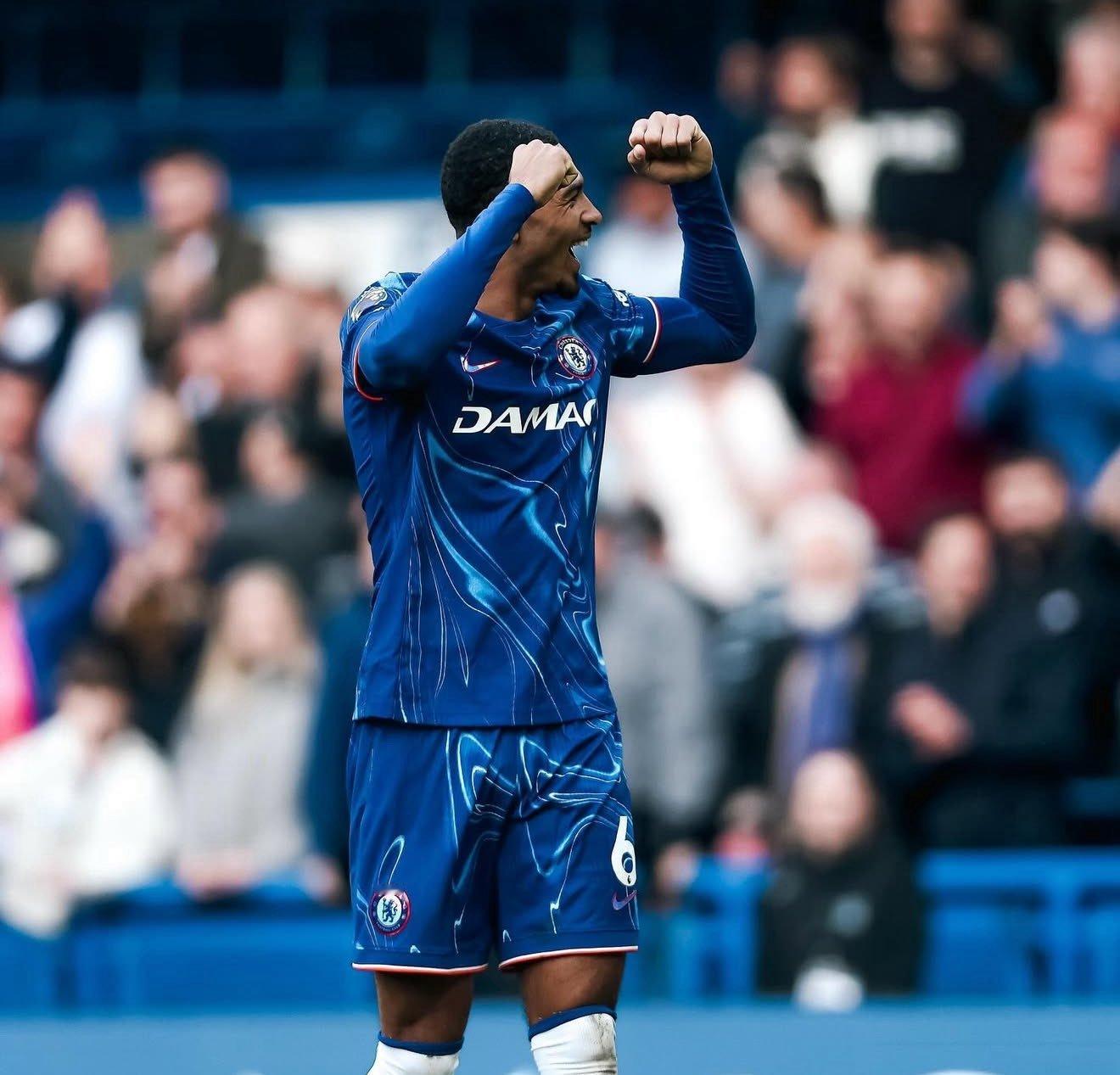 科尔维尔的康复进展顺利，人们乐观地认为他将在本赛季晚些时候复出。（ ）切尔西