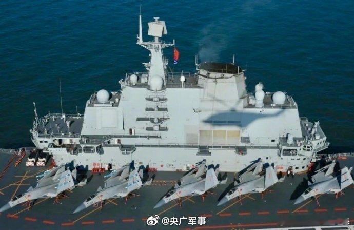 【祝贺！#海军首支舰载歼击机部队正式组建11周年#[中国赞]】2013年5月10