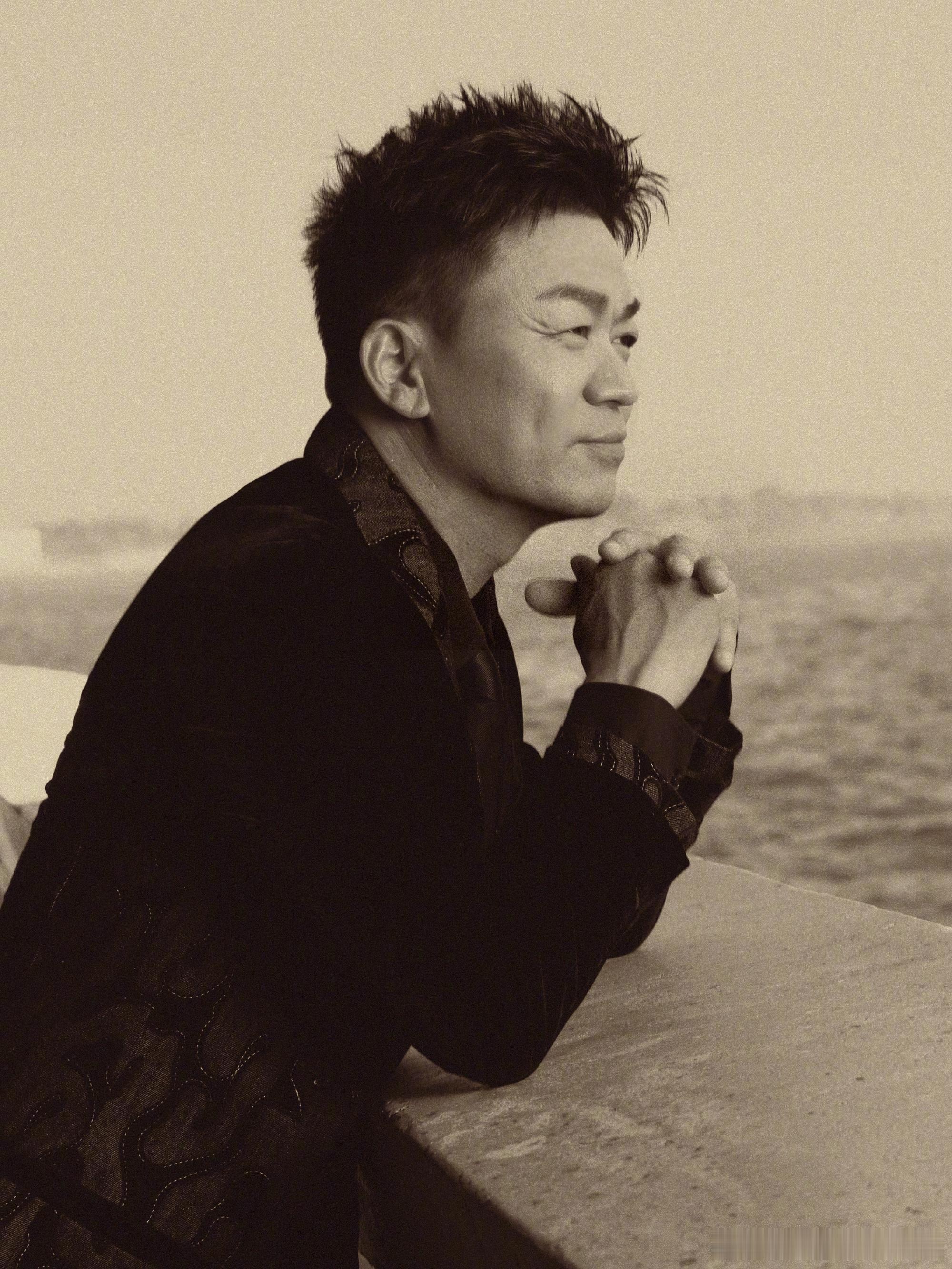 王宝强从影二十余年专注演技打磨，带来众多兼具深度与温度的作品，尽管未曾获得提名，