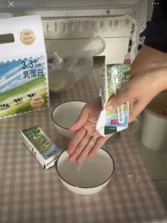 知名纯牛奶倒出是清水，企业甩锅，官方介入，你买过这种牛奶吗？