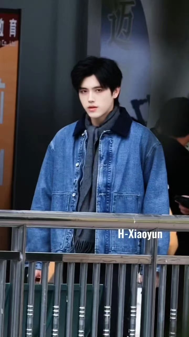 陈飞宇《见春天》路透好帅，还有优越的骨相和身材