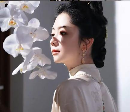 娱乐圈马上就要变天！
说实话，一开始我差点就信了：AI取代演员、AI淘汰影视剧。