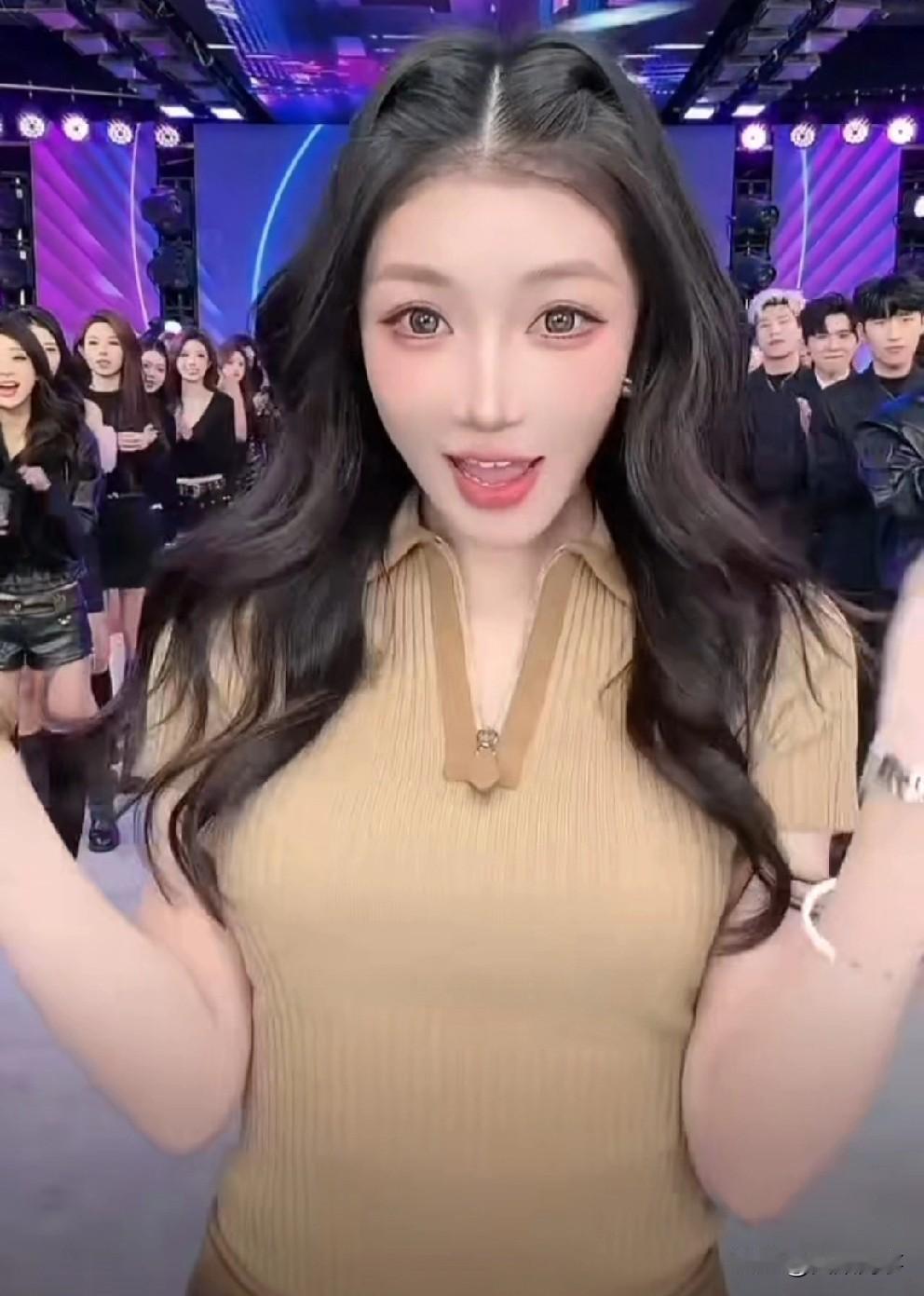 小伊伊回归辟谣离婚传闻！！

        今日团播小伊伊出面，PZ让出来辟谣