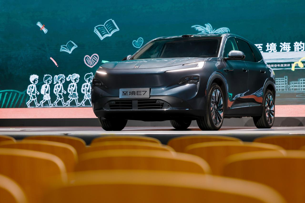 看了发布会，那个防晕车的底盘调校打动了我。

我家儿子5岁，从小晕车。以前带他去