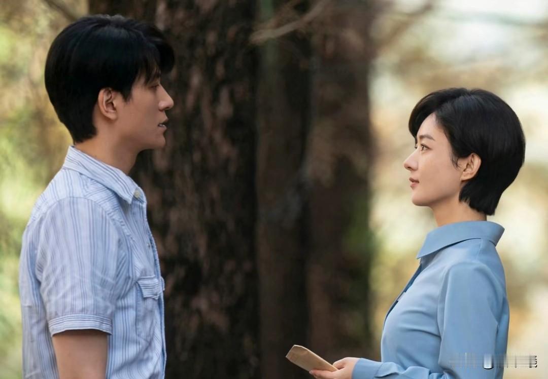 小城大事:以前不理解观众评论某某演员太“油腻”是什么意思！看了《小城大事》中黄晓