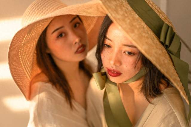 湖南36岁男子挥刀自伤：十年抑郁熬碎人生，崩溃从无人看见