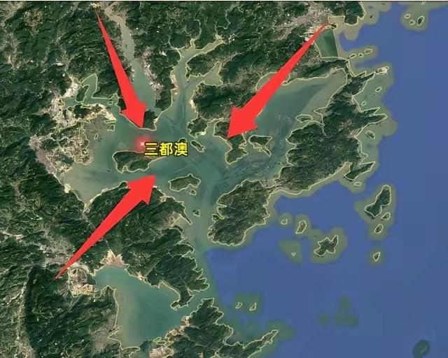 中国这座世界级深水港，藏着东南沿海的核心底气
 
中国发现一个能停靠上百艘航母的