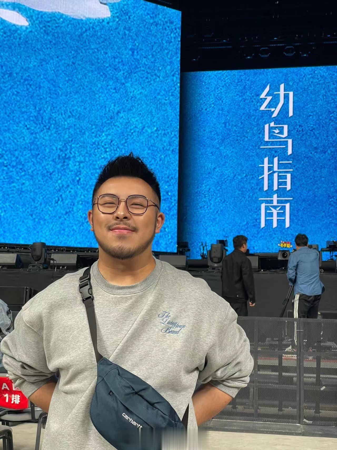 变成这样去吃自助，是不是能隐藏我大胃王的身份，趁着这个限时活动，好好真实一下自助