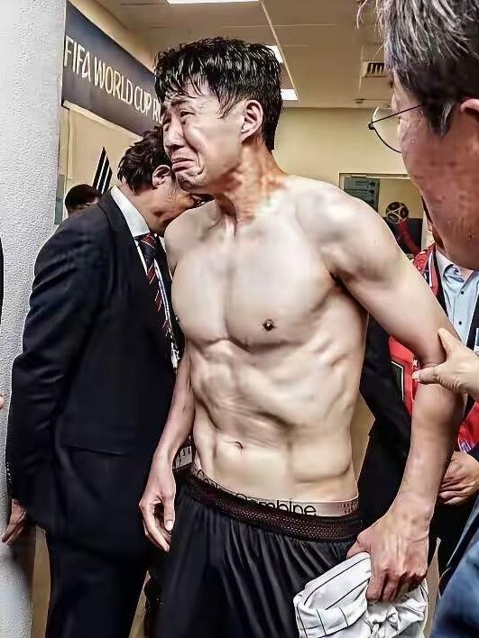 手握扩军红利 + 全亚洲顶配球星，签运绝佳的韩国队竟打平就能出线还遭南非绝杀出局