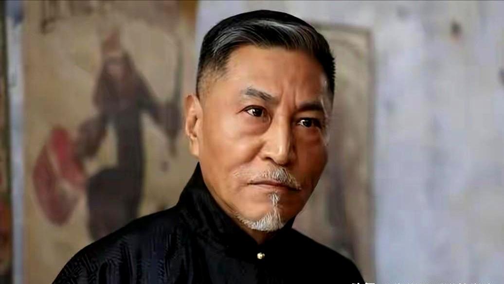 今天早上刷屏的不是八卦，是噩耗。
王侃，66岁，上海病逝。

那张在年代戏里一出