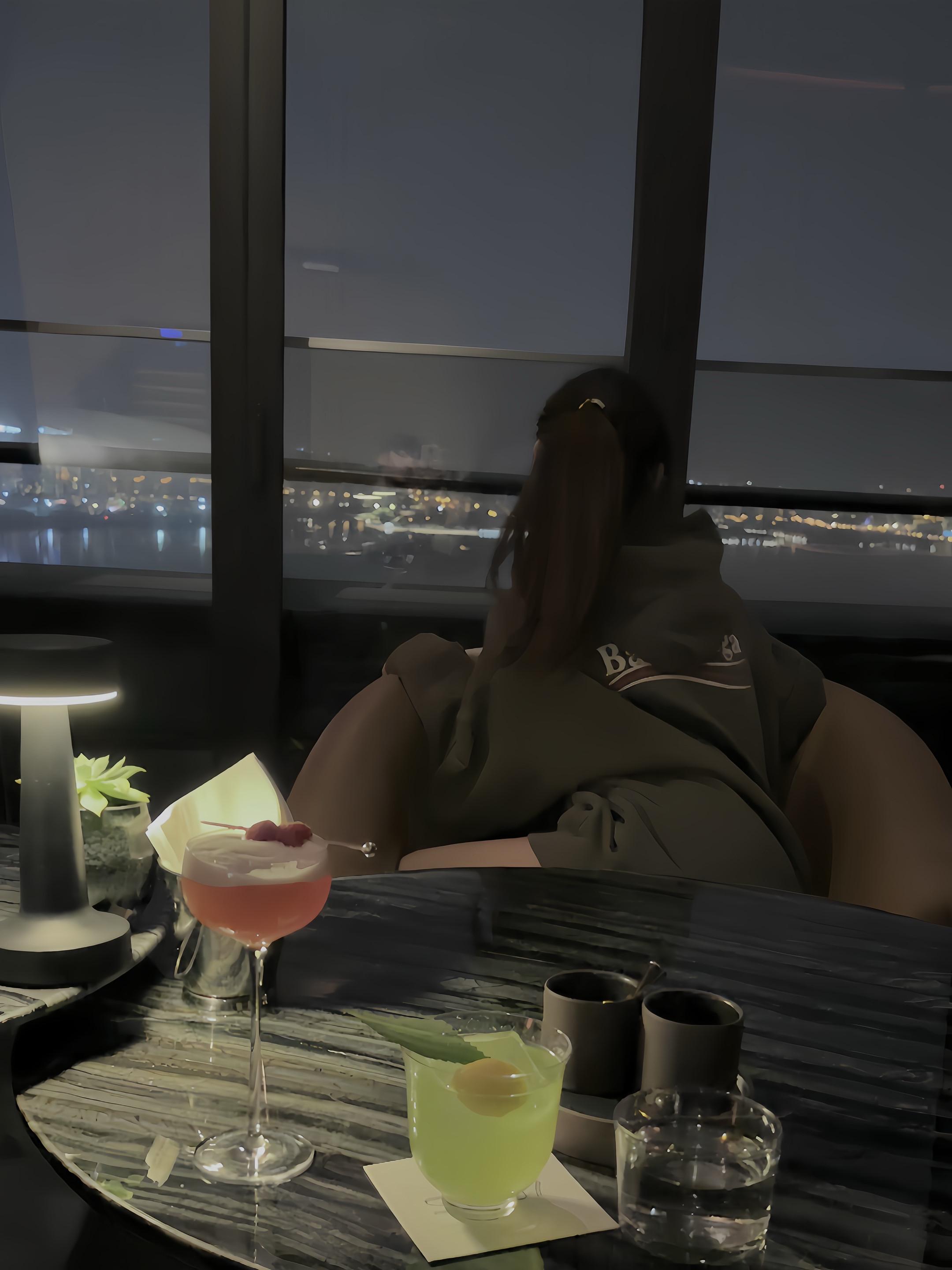 在干嘛 路过的报备一下