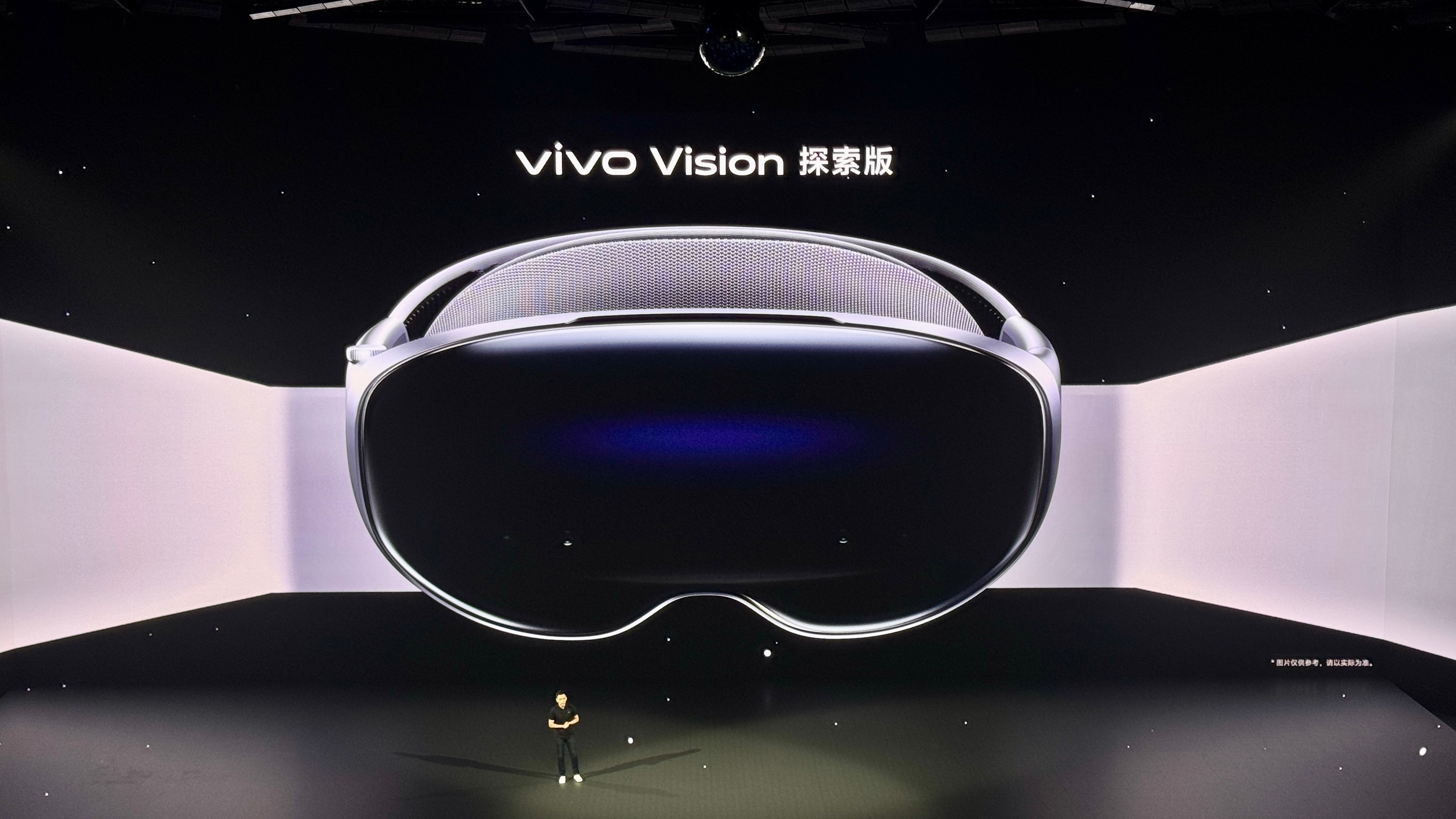 vivo Vistion探索版，只有398g啊，怪不得那么轻巧！还是双目8K臻彩