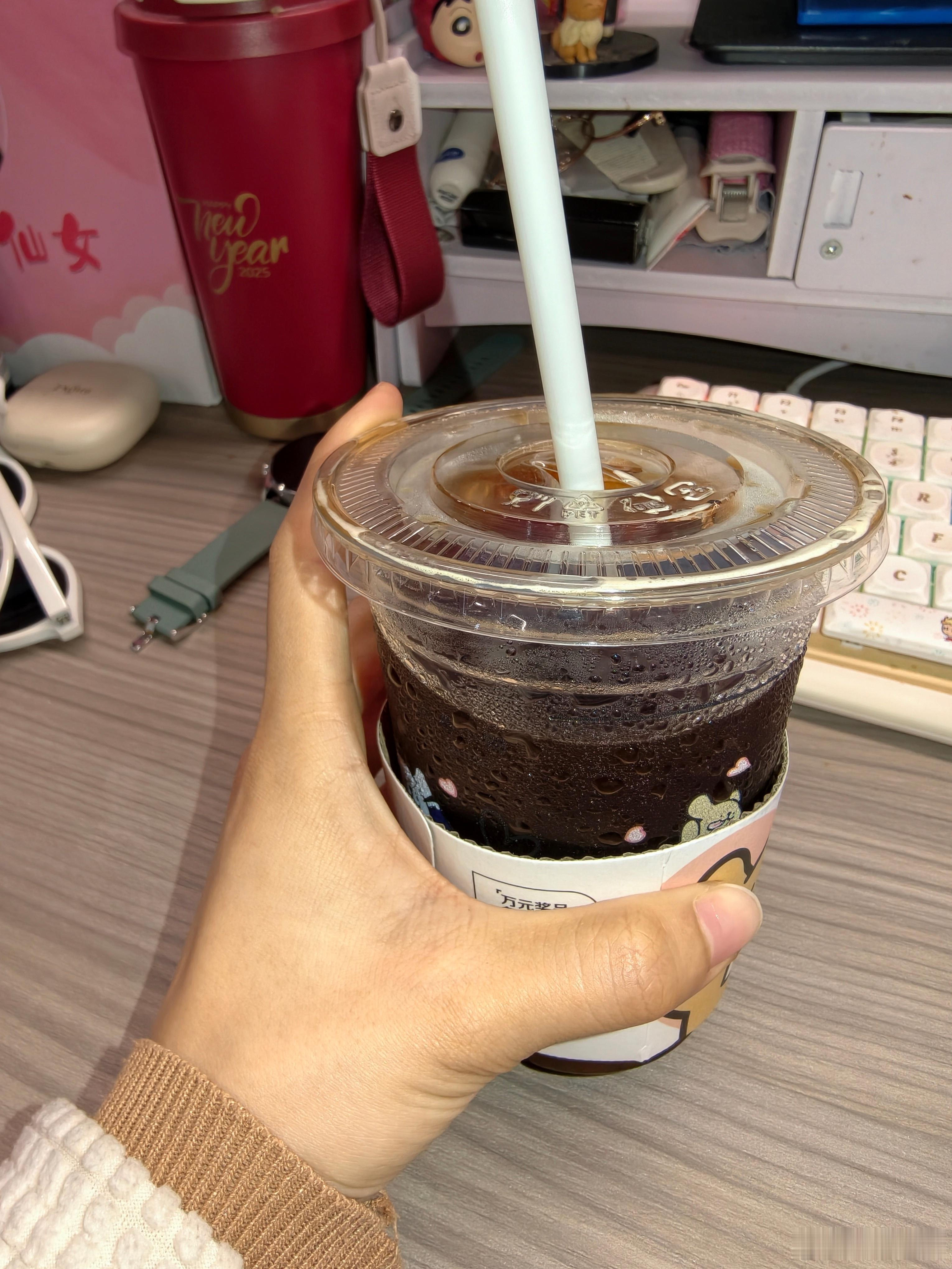 医生提醒不要长期用吸管喝水我喝水就喜欢咬吸管，可能的牙痒痒 深圳