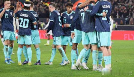 战车轰鸣！德国2-1逆转科特迪瓦，纳帅狂飙续写英雄主义！阔别四载，如约而至。在这