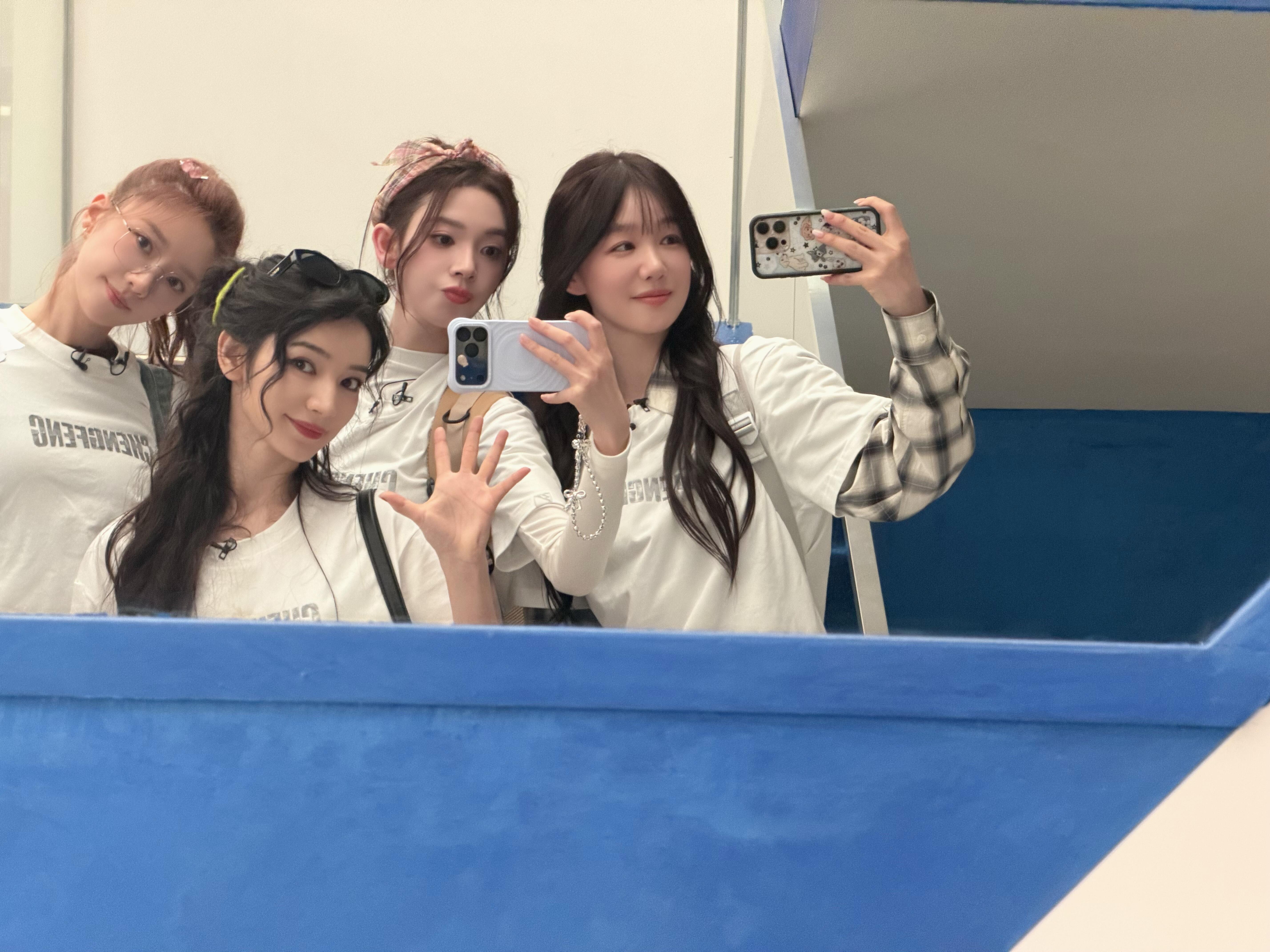 队友含量100% 😚 幸福指数200%！ 