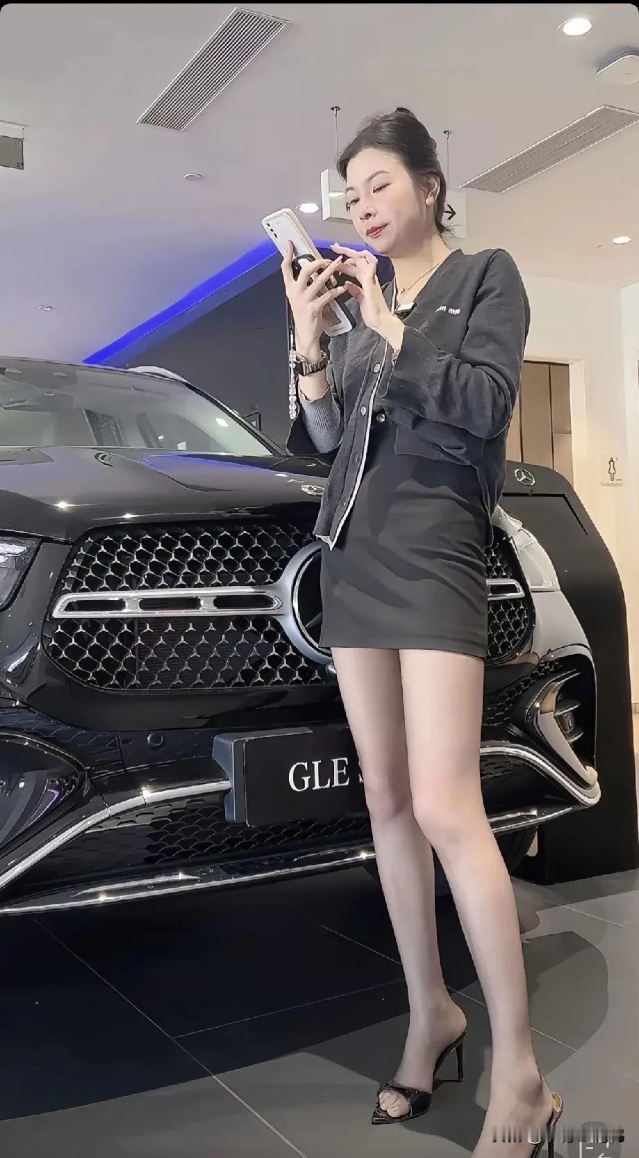 瞧瞧人家店里销售的气质[害羞]