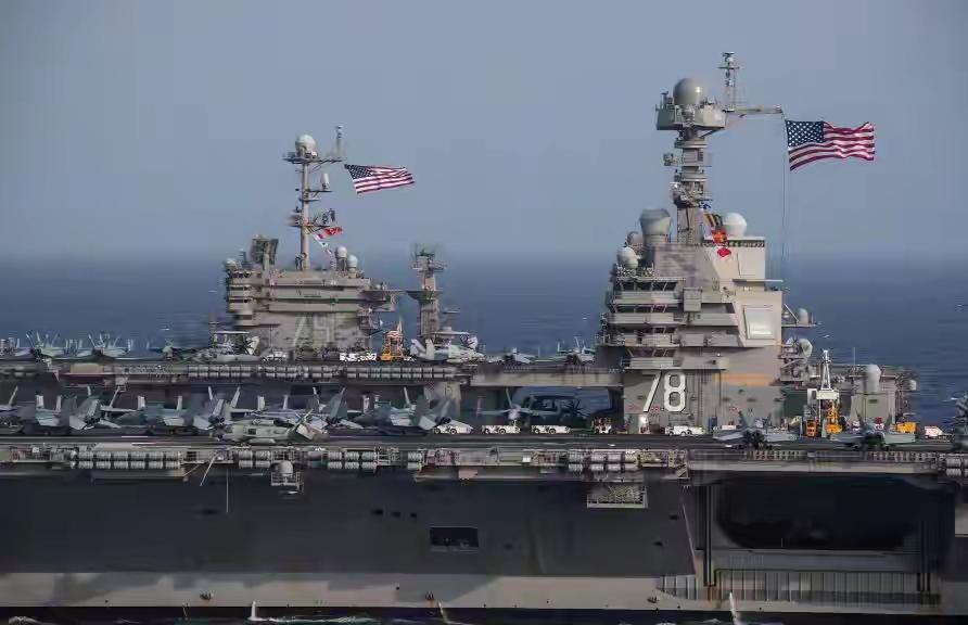 当我们猛造航母的时候，美国却开始重点打造两栖舰！