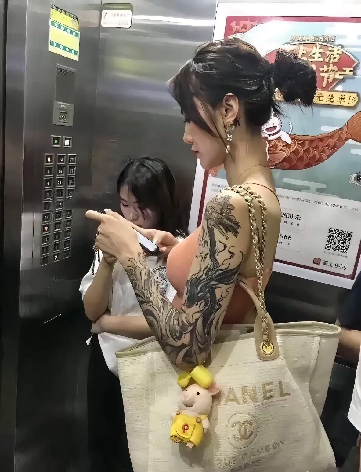 网友问：这样的女孩，都是坏女孩吗？ ​​​