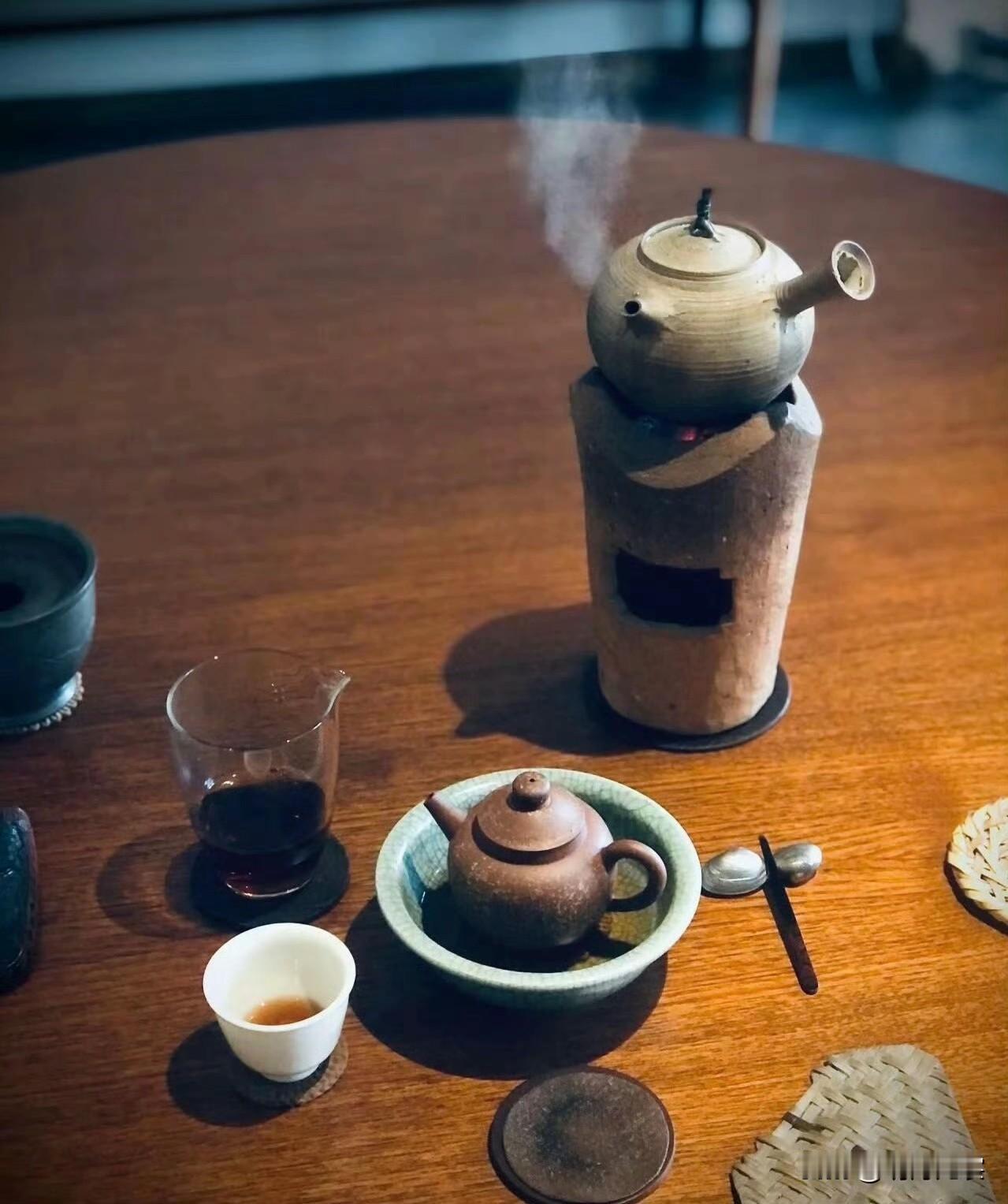 天南地北大拜年垆暖茶香，新年惬意