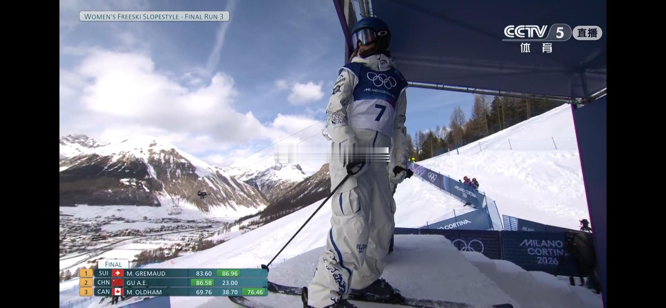 可惜啊，连续摔两次，就只能是亚军🥈当然，第二名也很好了上一届北京冬奥，谷爱凌在