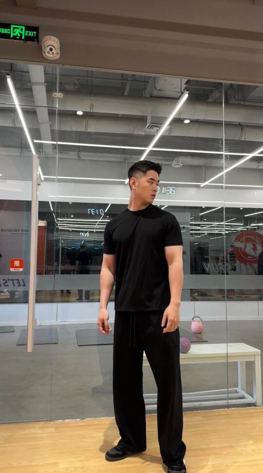 练完腿，心情就很好！！！