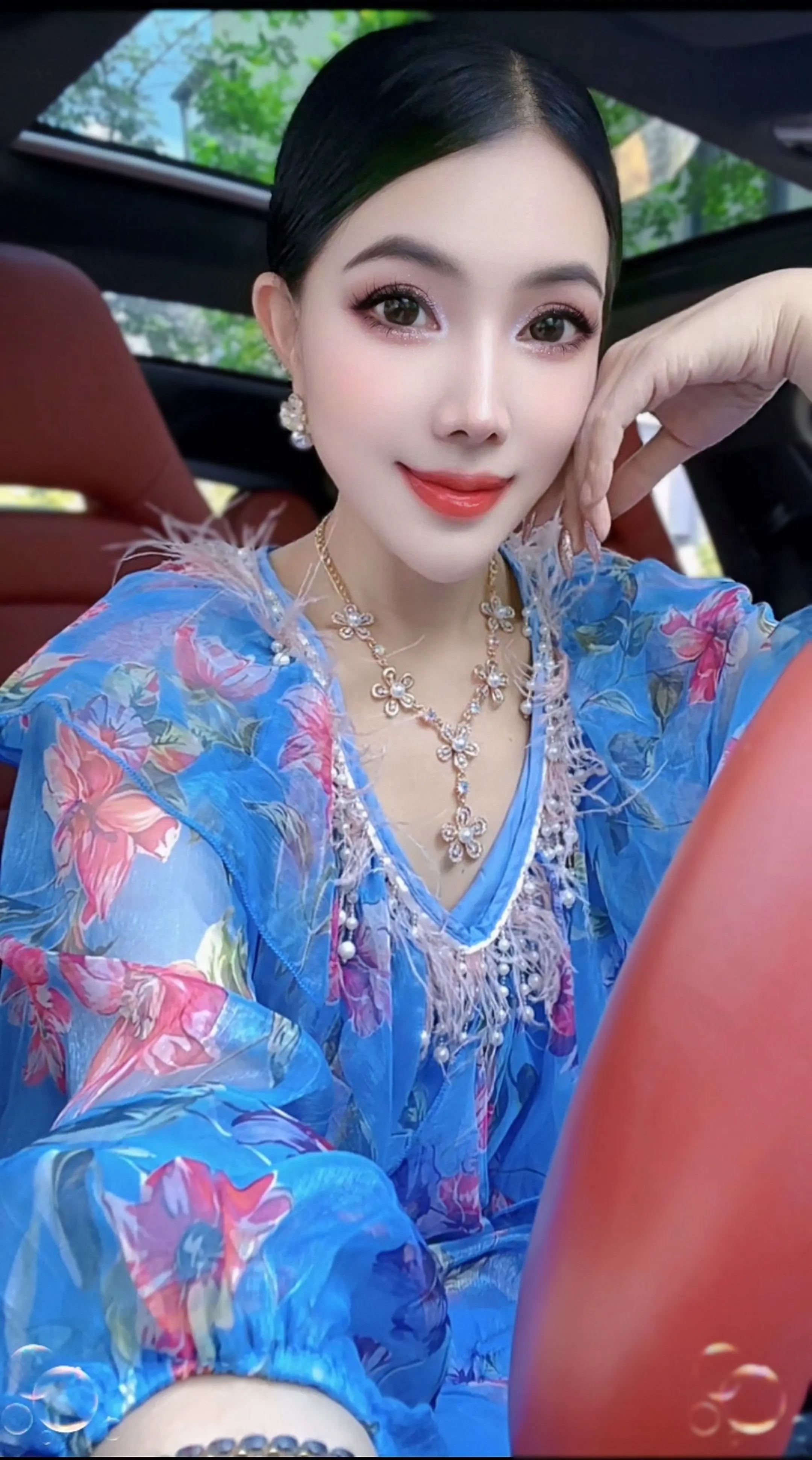 心中有爱，眼里有光